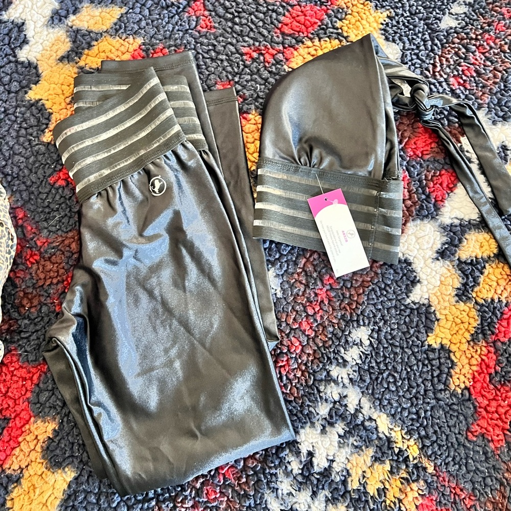 ABS2B Woman’s Fitness Apparel set.